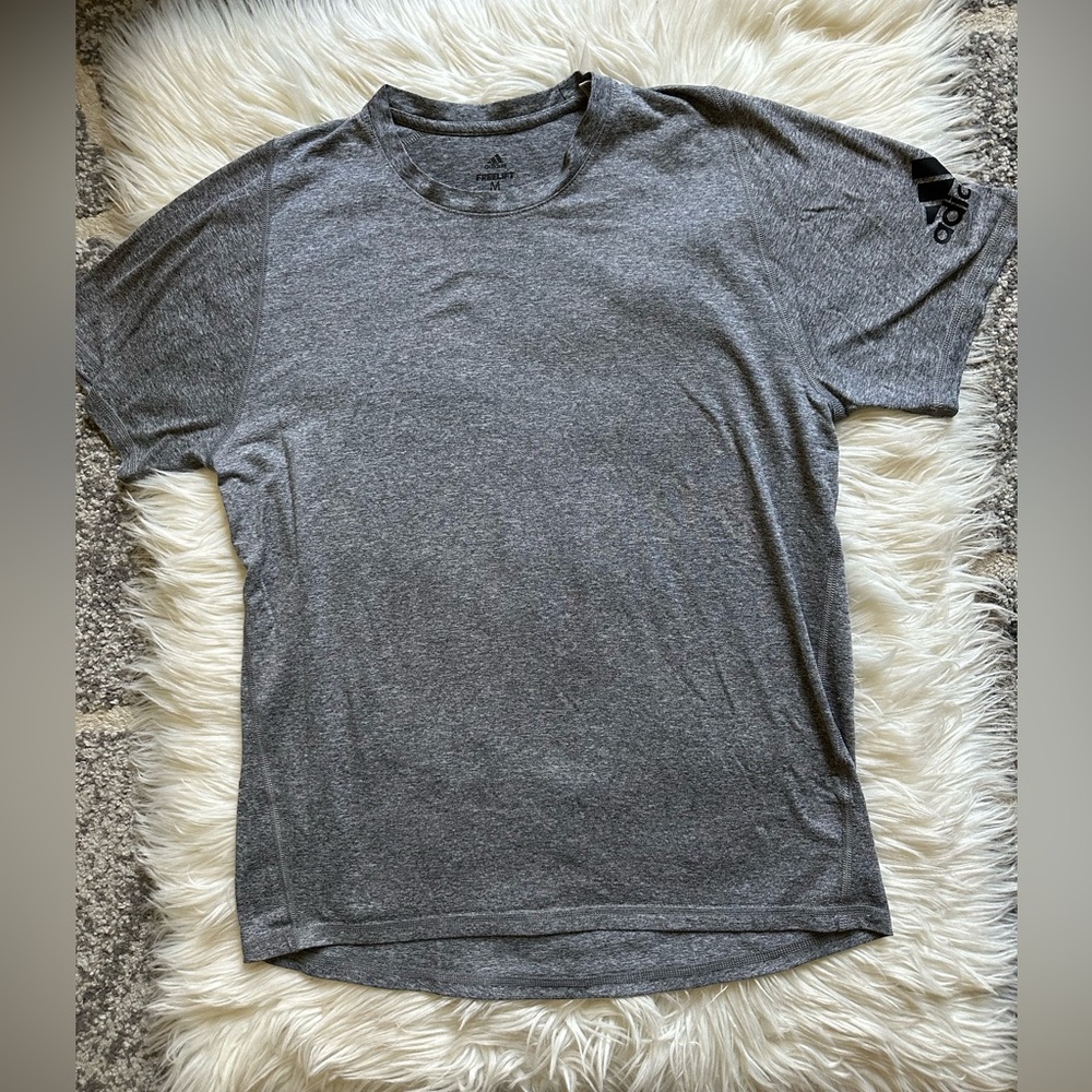 adidas Freelift t-shirt